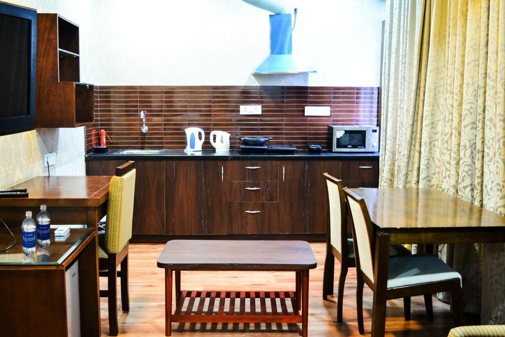 Serene Boutique Hotel Бенґалуру Екстер'єр фото
